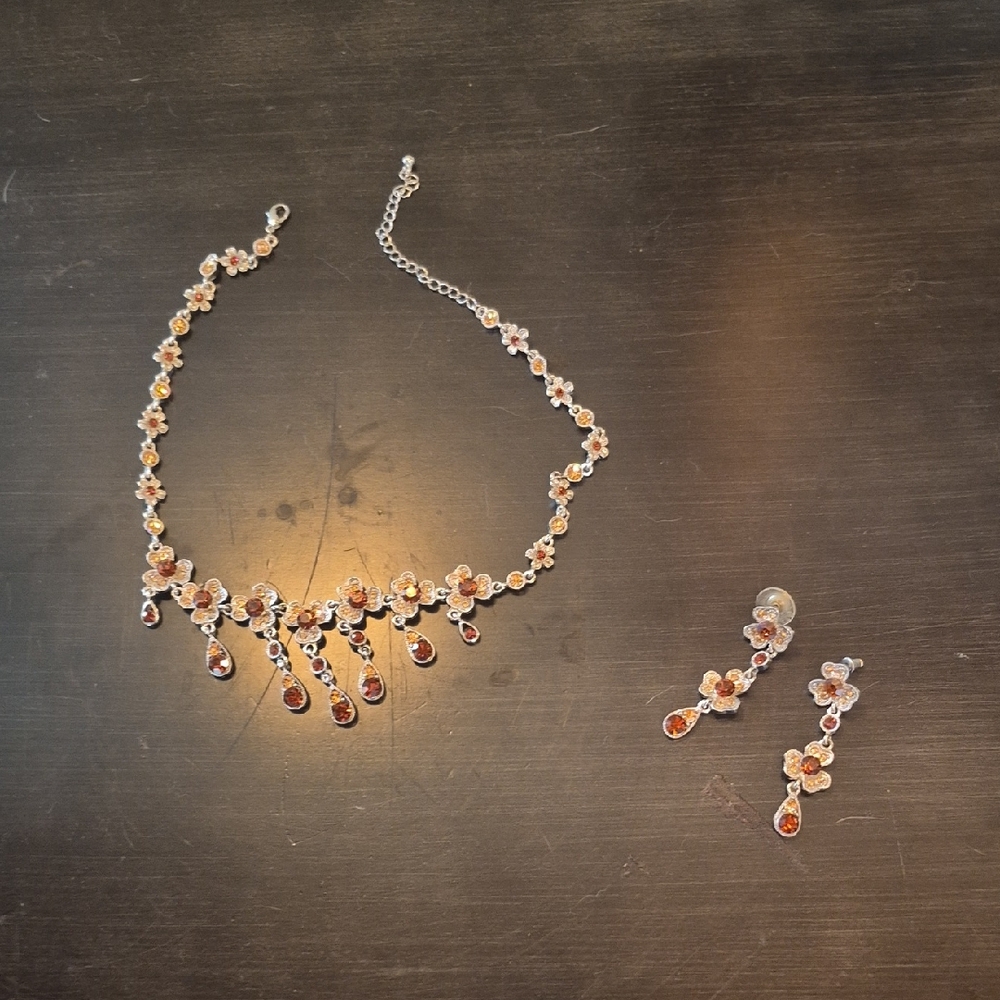 Elegant Floral Jewelry Set with  Orange
